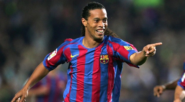 Ronaldinho trong màu áo Barcelona